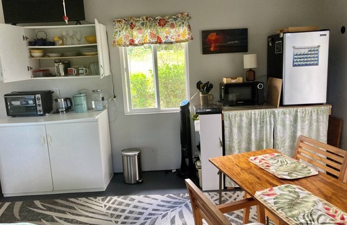 Kehena Apartamento | Peaceful Puna Coast Stay – Private Guest Studio, Walk to Beach