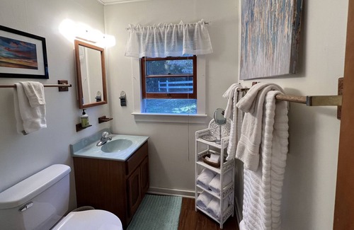 Franklin Cabaña | Peaceful Putter, Golf Course Cottage,view of the 2nd hole+fire pit,Wifi,sleeps 4