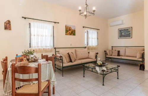 East Mani Casa | Peaceful Refuge In Mani 1