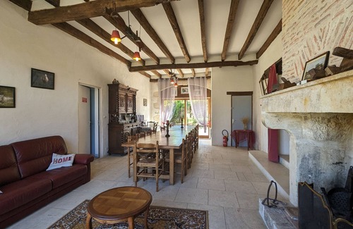 Mauvieres Cabaña | Casa rural tranquila con chimenea, cerca del Parque Natural de la Brenne, ideal para grupos numerosos