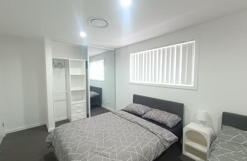 Guildford Casa | Peaceful Retreat in Modern and Spacious House - OR9