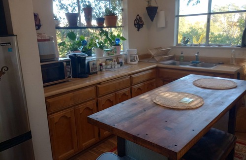 Atascadero Cabina | Peaceful retreat in the woods close to town