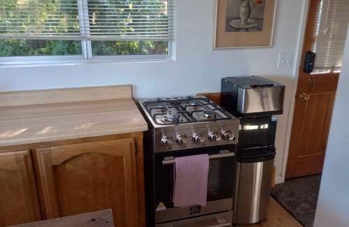 Atascadero Cabina | Peaceful retreat in the woods close to town