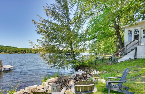 Averill Park Cabaña | Peaceful Retreat on Burden Lake w/ Deck & Kayaks!