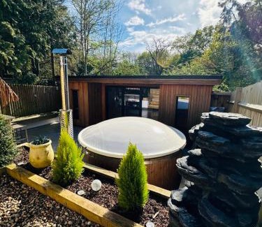 Hale Apartamento | Peaceful retreat with hot tub and sauna