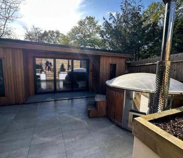 Hale Apartamento | Peaceful retreat with hot tub and sauna