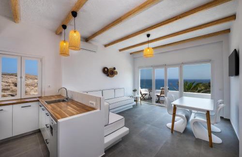 Kamari Casa | Peaceful Seafront Retreat in Santorini -Sonus Mare Beach Houses