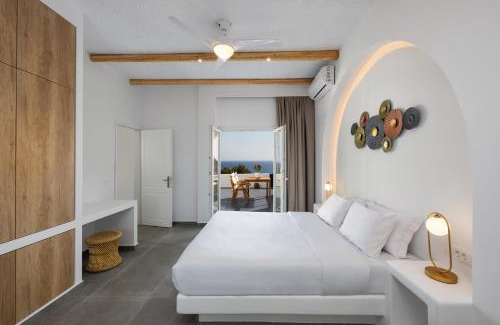 Kamari Casa | Peaceful Seafront Retreat in Santorini -Sonus Mare Beach Houses