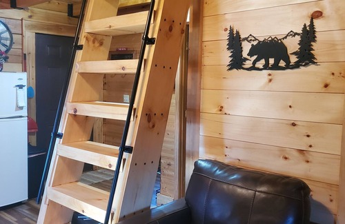 Glace Cabina | Peaceful, secluded mountain escape in Gap Mills, WV.