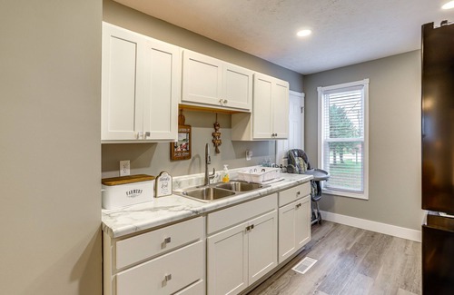 New Haven  Huron County Casa | Peaceful Shiloh Home w/ Deck & Fishing Pond Access
