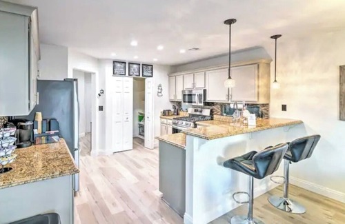 Las Vegas Casa | Peaceful & Spacious 3BD/2.5BA Getaway Home