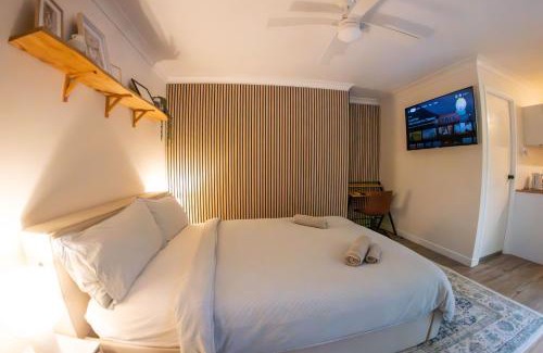 Shailer Park Apartamento | Peaceful Studio Close to shops, motorway, national forest & koalas!