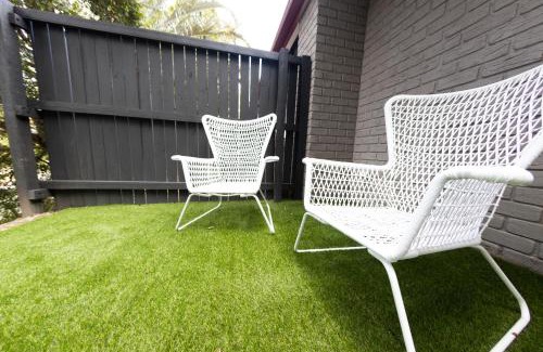 Shailer Park Apartamento | Peaceful Studio Close to shops, motorway, national forest & koalas!
