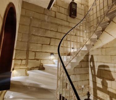 Luqa Casa | Peaceful Traditional Maltese Townhouse