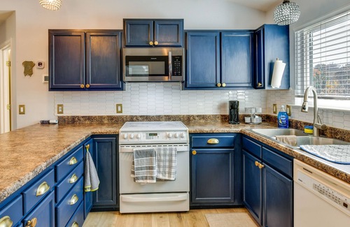Troutman Casa | Peaceful Troutman Home: 5 Mi to Lake Norman!