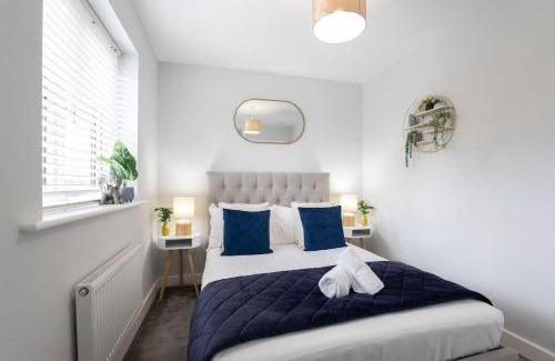 Cheltenham Casa | Peaceful Two Bedroom Two Bathroom Home
