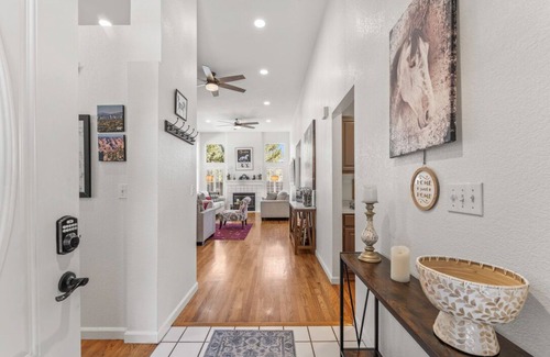 Reno Casa | Peaceful, Upscale, Spacious, Gorgeous Home Near Truckee River - 1 bed, 2 bath!