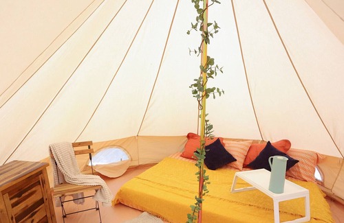 Columbiana Alquiler De RV | Peaceful Valley Rustic Yurt