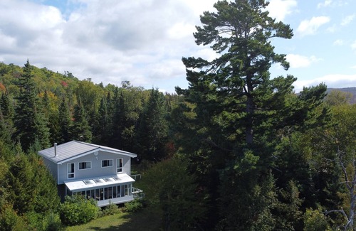 Algoma District Cabaña | Peaceful Waterfront Cottage - minutes to beach