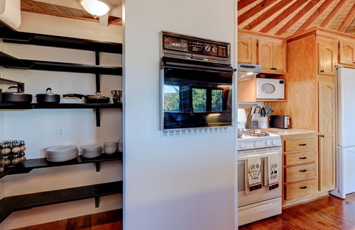 Lake Lure Casa | Peaceful Yurt on 11.5 Acres with Mountain Views
