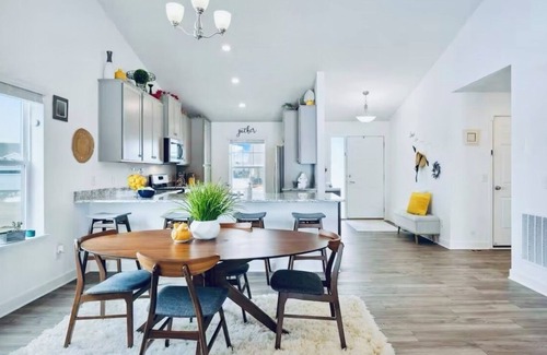 Lakeville Casa | Peaceful Zen Retreat with Private Space, Trails, & Easy Access to Airports