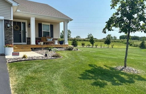Lakeville Casa | Peaceful Zen Retreat with Private Space, Trails, & Easy Access to Airports