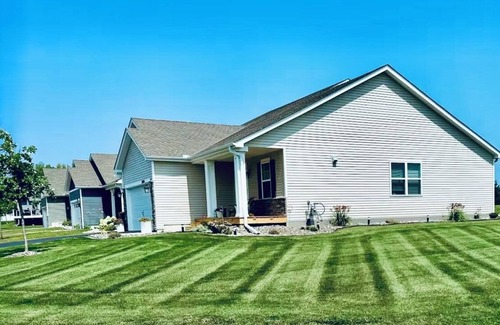 Lakeville Casa | Peaceful Zen Retreat with Private Space, Trails, & Easy Access to Airports