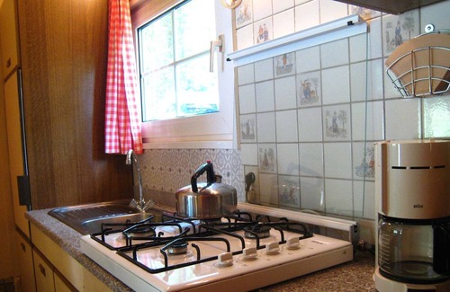 Dilsen-Stokkem Chalet De Esquí | Acogedor bungalow que admite mascotas rodeado de bosques