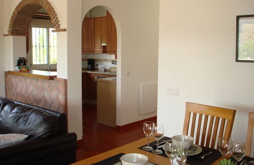 Cómpeta Villa | Villa moderna en una zona tranquila con piscina privada, vista panorámica y WiFi.