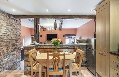 Sparrowpit Cabaña | Peacock Cottage