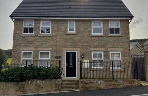 Buxton Casa | Peak View - Modern Cottage