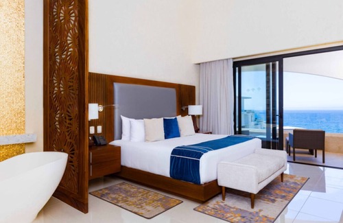 Los Cabos Hotel | Peak Whale Season! -3BR Penthouse - Ocean tower. Dates: January 03 - 10 -2026