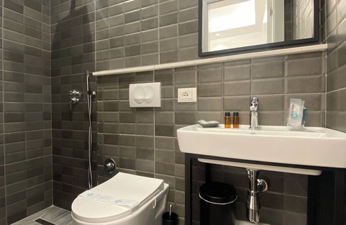 Durres Hotel | Peaky Hotel