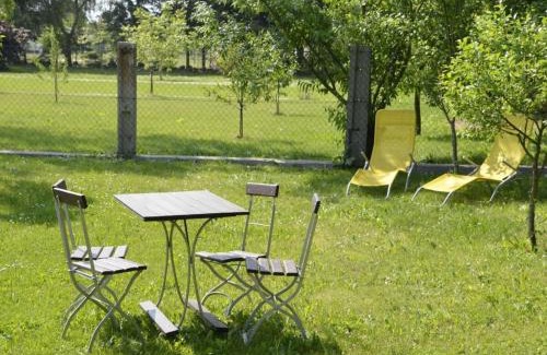 Zutzen Apartamento | Pear - On the fruit tree