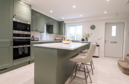 Goosnargh Cabaña | PEAR TREE COTTAGE, family friendly, with a garden in Goosnargh