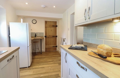 Swaffham Cabaña | PEAR TREE COTTAGE, pet friendly, with a garden in Swaffham