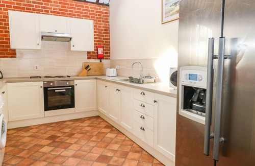 Foxley Casa | PEAR TREE, family friendly, with a garden in Wood Norton