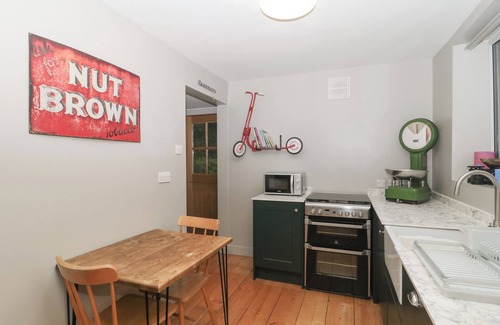 Langport Cabaña | Pear Tree Lodge