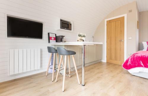 Holsworthy Casa | Pear Tree Pod with secluded outdoor bath - Dog Friendly