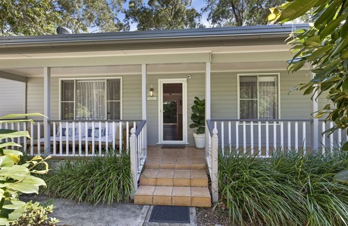 Pearl Beach Casa | Pearl Bliss, a sundrenched, secluded oasis 200m from spectacular Pearl Beach