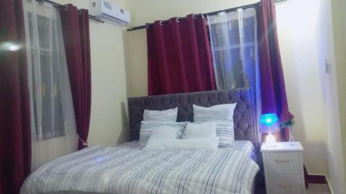 Dar es Salaam Cama Y Desayuno | Pearl central Modern sweet Homestay