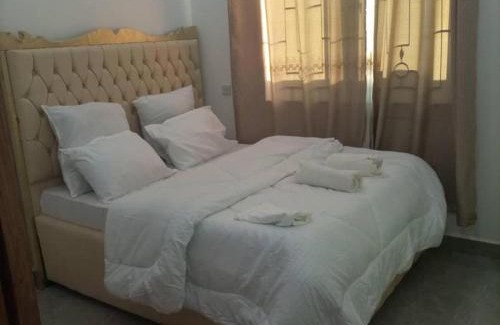 Dar es Salaam Cama Y Desayuno | Pearl central Modern sweet Homestay