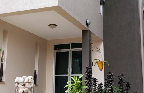 Bukoto Apartamento | Pearl Cottages Kiwatule
