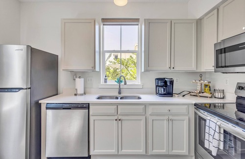 Pass Christian Cabaña | Pearl Haven Beach cottage nestled in Pass Christian on the Mississippi Gulf
