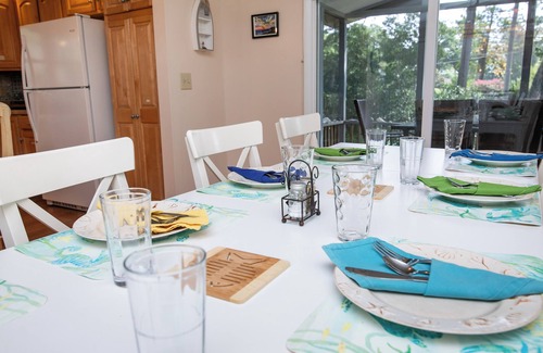 Deep Hole Casa | Pearl in the Pines-Oyster Bay-EV Charger-Kayaks-Bikes-Fire Pit-Pets OK