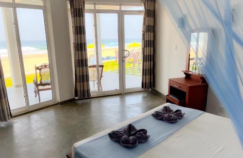 Thiranagama Hotel | Pearl Island Beach Hotel