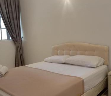 Si Rusa Villa | Pearl Villa Homestay Unit 13A
