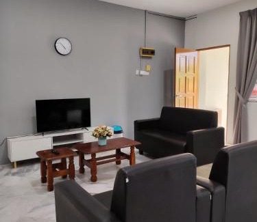 Si Rusa Villa | Pearl Villa Homestay Unit 6