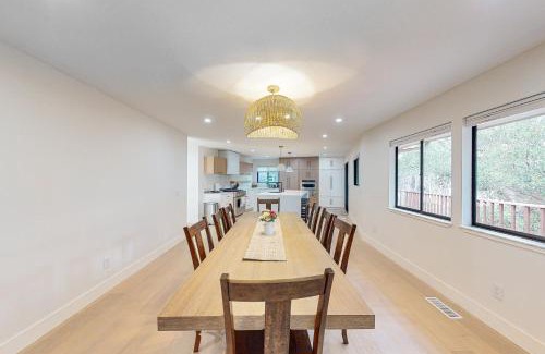 Del Monte Forest Casa | Pebble Beach Abundant Oasis