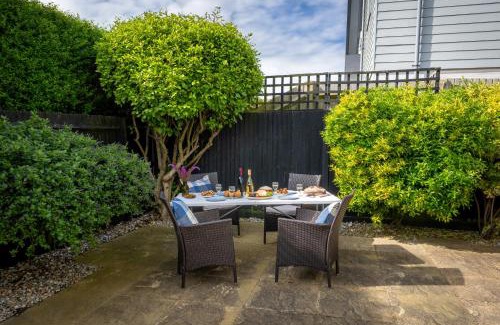 Worthing Casa | Pebble Beach Cottage